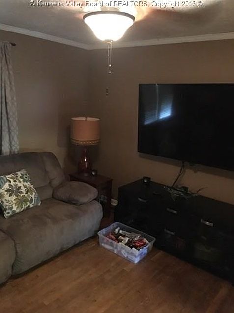 1st image of 387 Kenna Dr #387