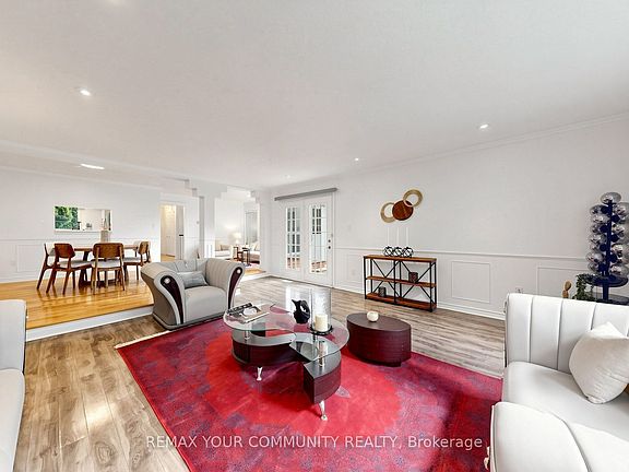 5th image of 276 Currey Cres