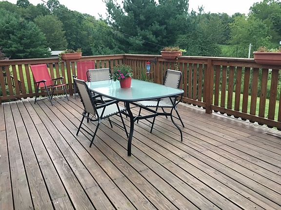 4th image of 133 Beechwood Dr