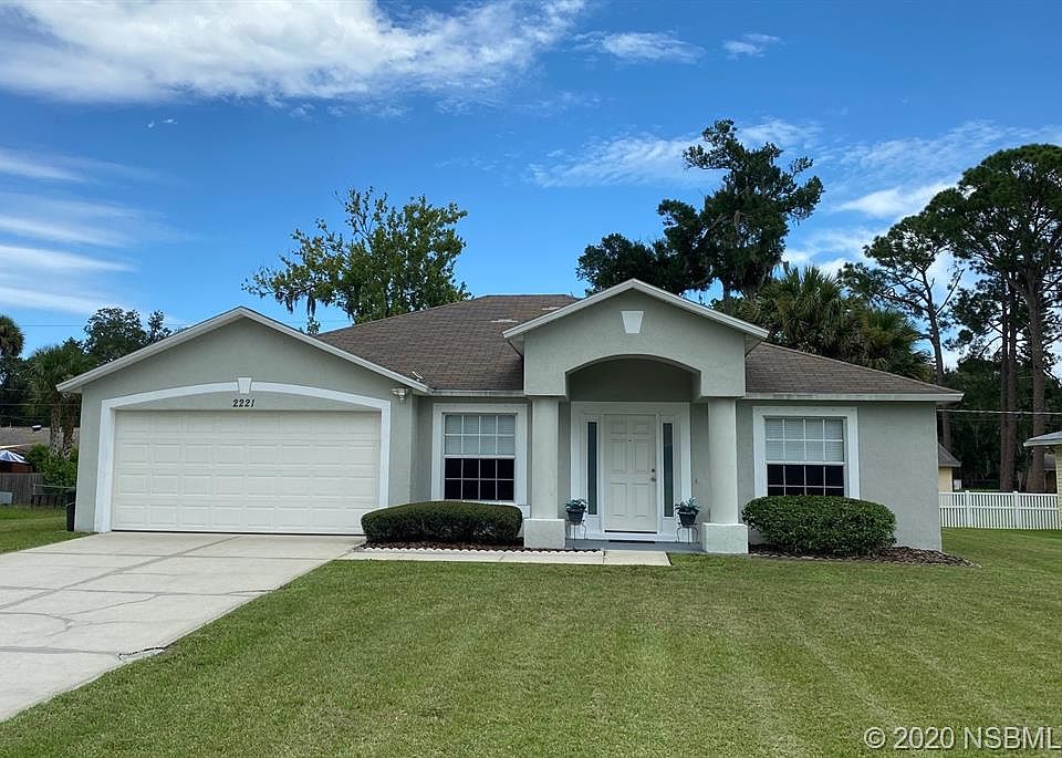 1st image of 2221 Royal Palm Dr
