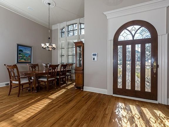 5th image of 8804 Baltusrol Dr