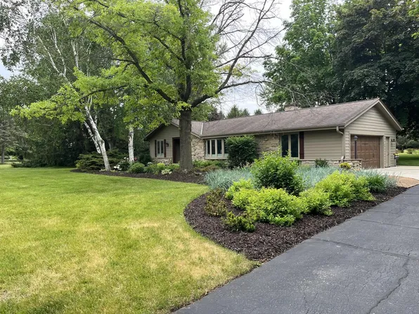 35055 Wayfare TRAIL, Summit, WI 53066