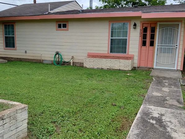 302 Patton Blvd #1, San Antonio, TX 78207