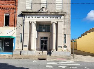 122 W Main St, Williamston, NC 27892