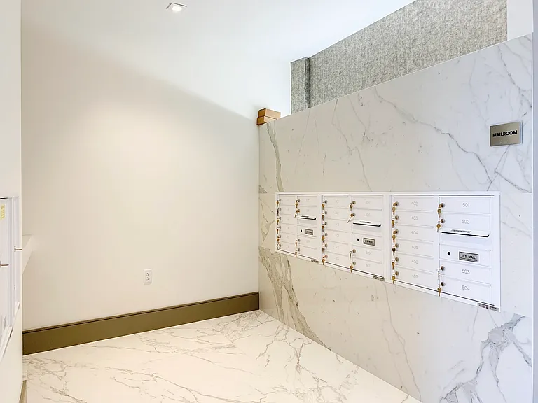 214 Market St #406 — Photo 14