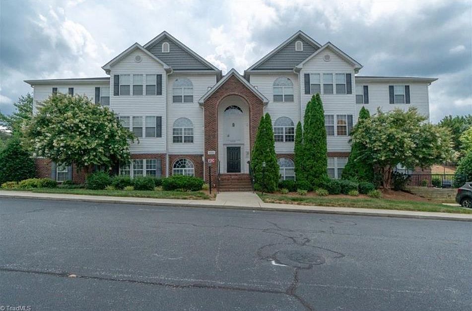 1st image of 4320 Cedarcroft Ct APT 1A