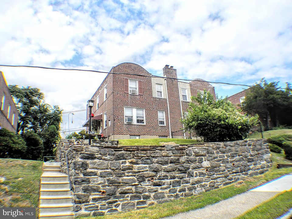 2nd image of 630 W Park Ln