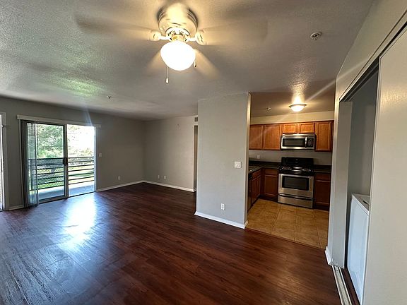 4th image of 2120 Sealion Dr Unit 206