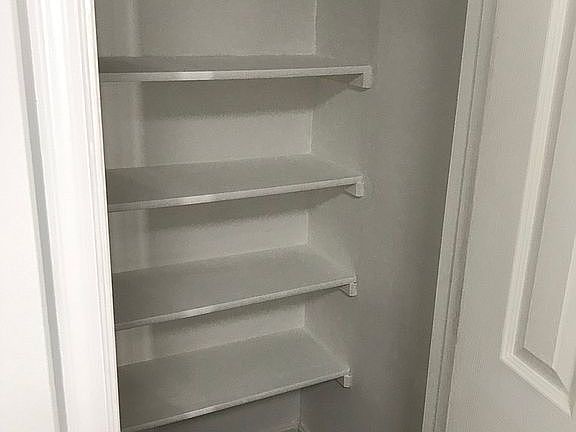 Kitchen pantry