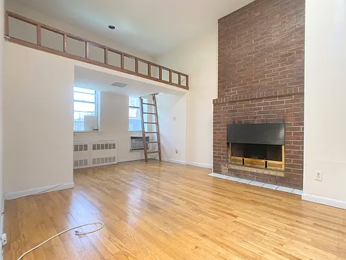 321 E 92nd St #4E Photo 1 321 E 92nd St #4E Photo 1