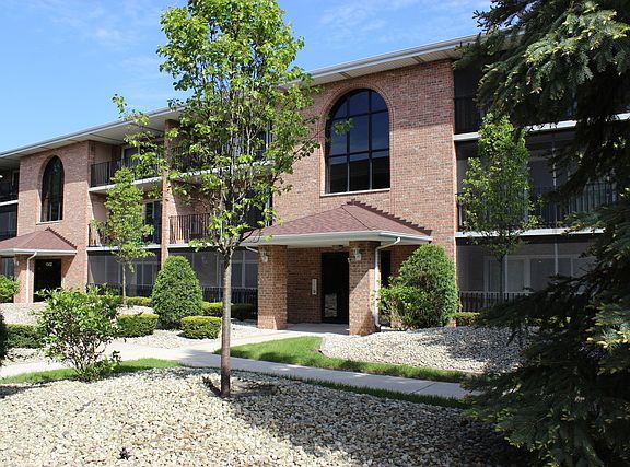 2nd image of 13430 E Circle Dr APT 507