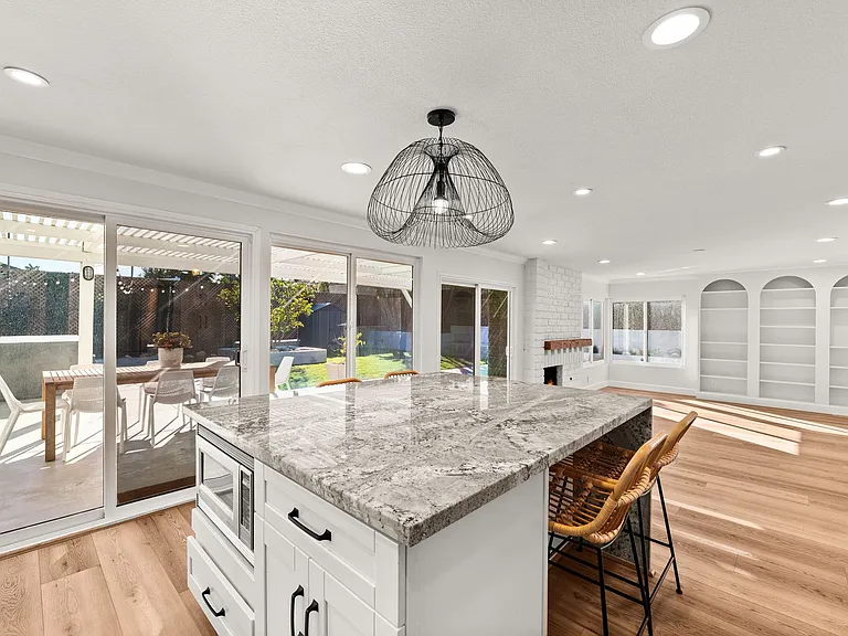 25392 Neptune Dr — Photo 16