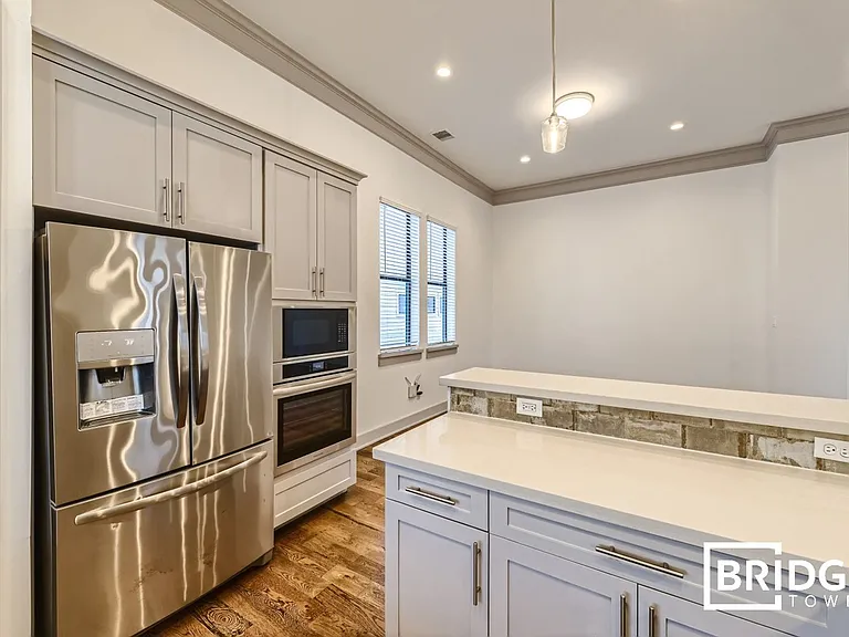2208 Arabelle St — Photo 15