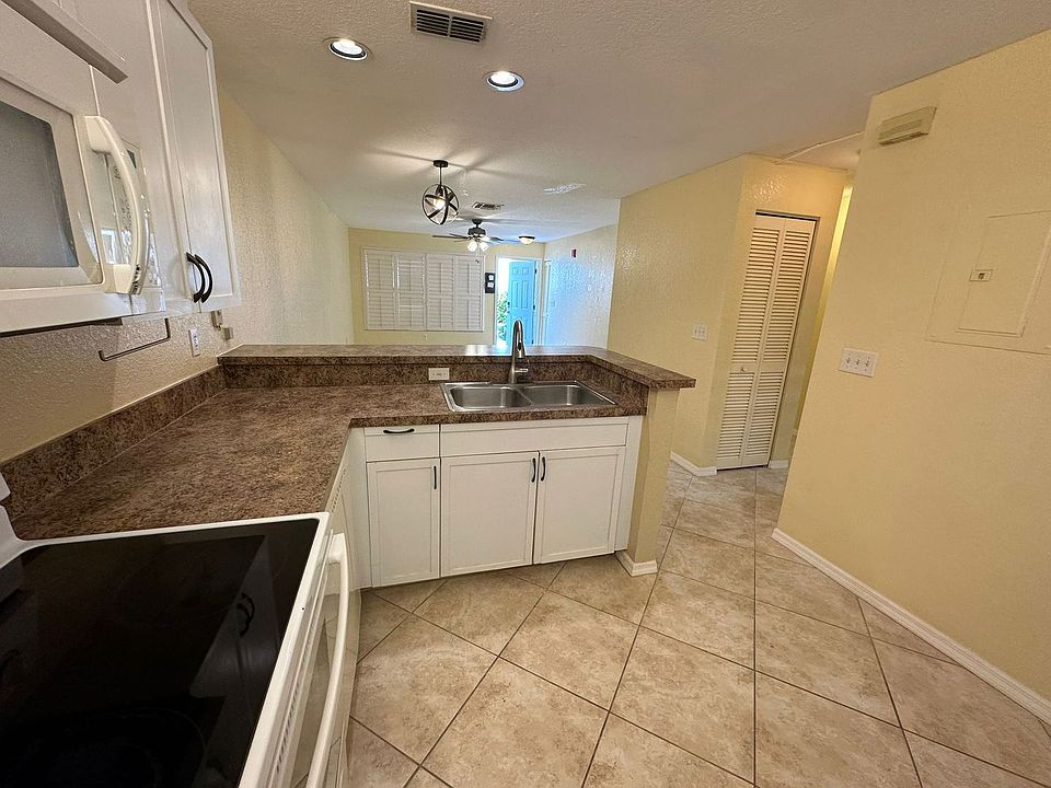 1st image of 60 Emerald Woods Dr APT B1