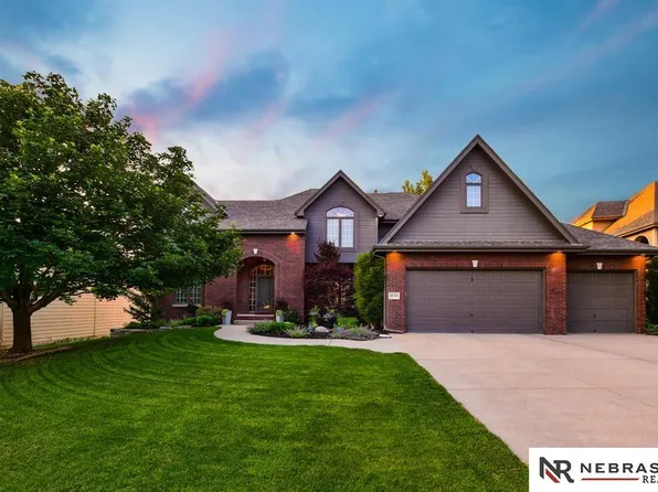 18218 C St, Omaha, NE 68130