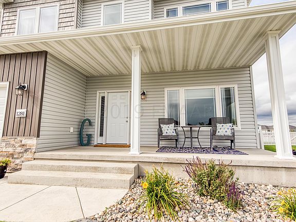 2nd image of 1281 Goldenwood Dr