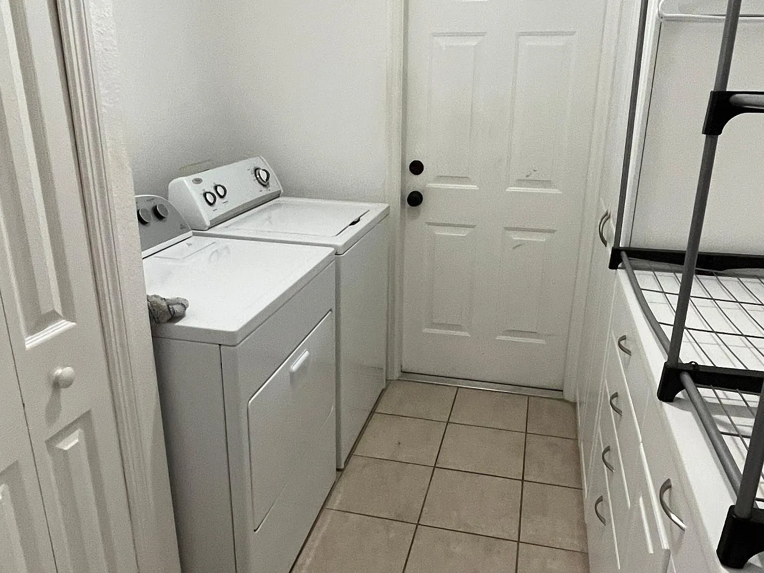 1111 SW 8th Ct — Photo 2