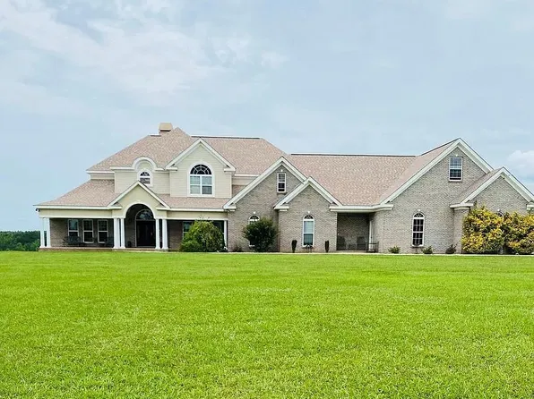 69 Rodeo Rd, Ariton, AL 36311