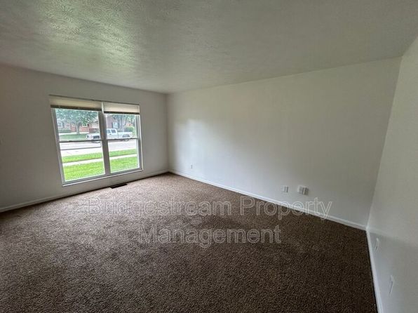 955 Taylorsview Dr