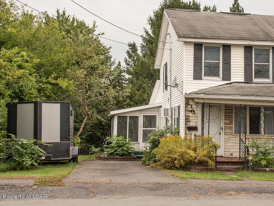 1st image of 735 Foote Ave