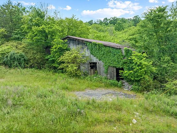5th image of 1587 Brooks Bend Ln