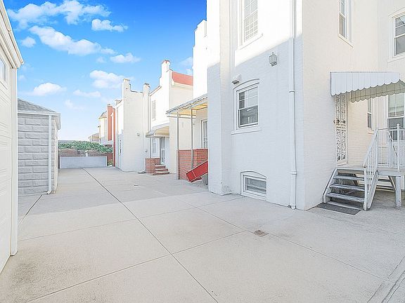 5th image of 1042 70th St