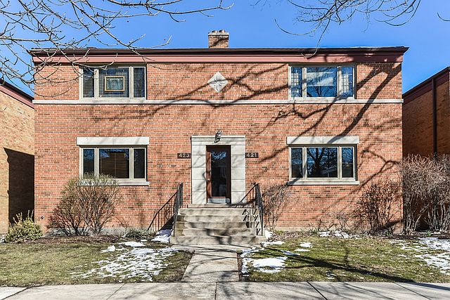1st image of 421 Edgewood Pl #1