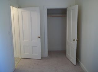 63 Brook St APT 1, Manchester, NH 03104