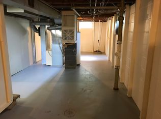 8648 W Crossfield Ave, Milwaukee, WI 53225