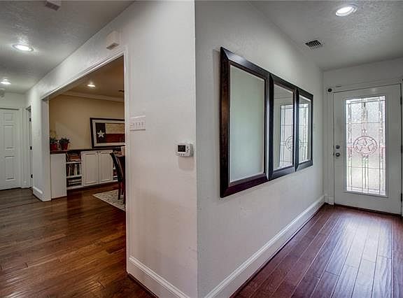 4th image of 3609 Lofland Ln