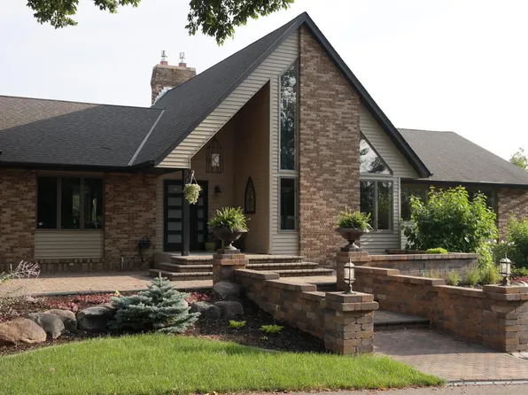 1986 40th St N, Sartell, MN 56377