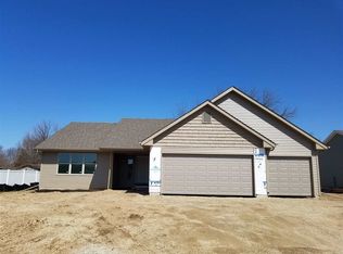 713 Limerick Ln, Beloit, WI 53511