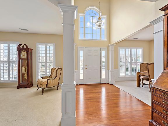 5th image of 2434 Beacon Forest Dr