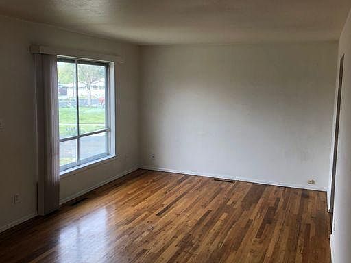 4th image of 2310 N Upriver Ct