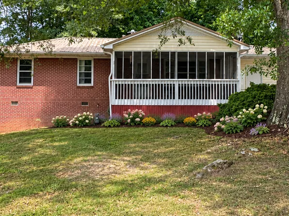 135 McBee St, Dallas, GA 30132