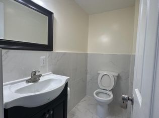 1228 Federal St, Philadelphia, PA 19147