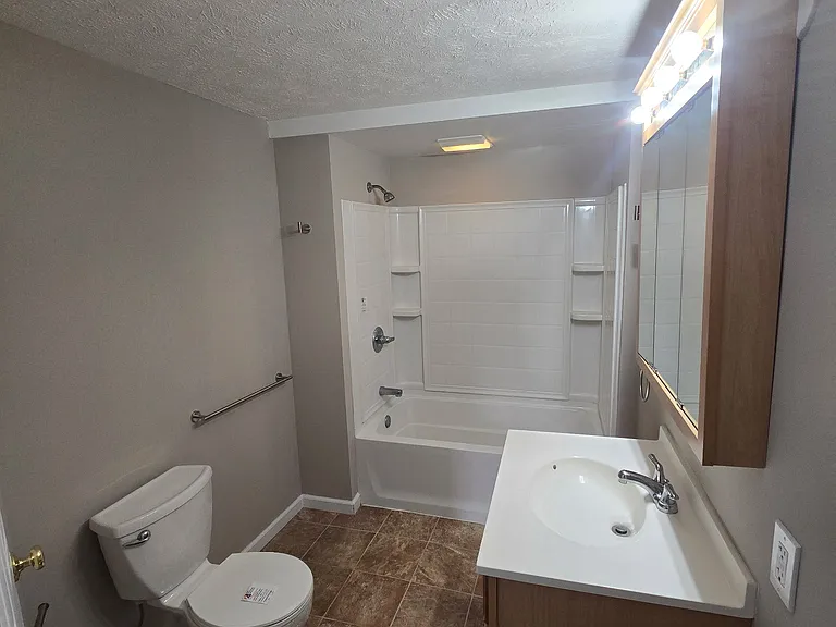 400 W Fulton St — Photo 15