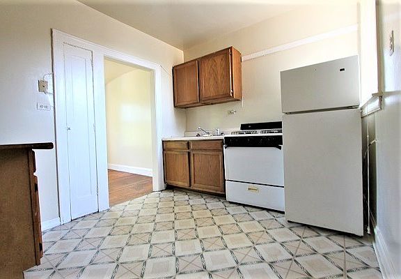 4th image of 8220 S Drexel Ave APT 3E