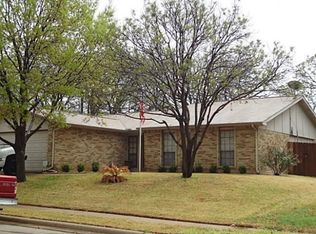3704 Walnut Dr, Bedford, TX 76021
