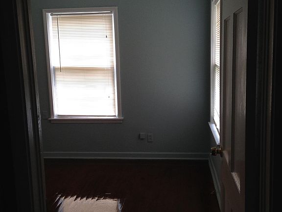 5th image of 229 Westminster Ave