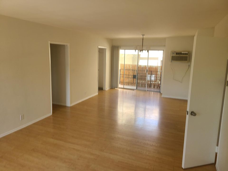 1st image of 10561 Missouri Ave APT 2