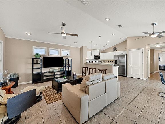 4th image of 4928 Forest Creek Trl