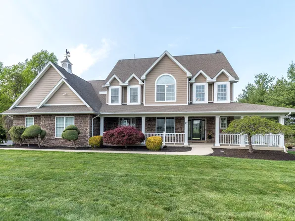 25 Bridgetown Pike, Feasterville, PA 19053