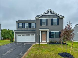 14 Trailhead Rd, Henrietta, NY 14467