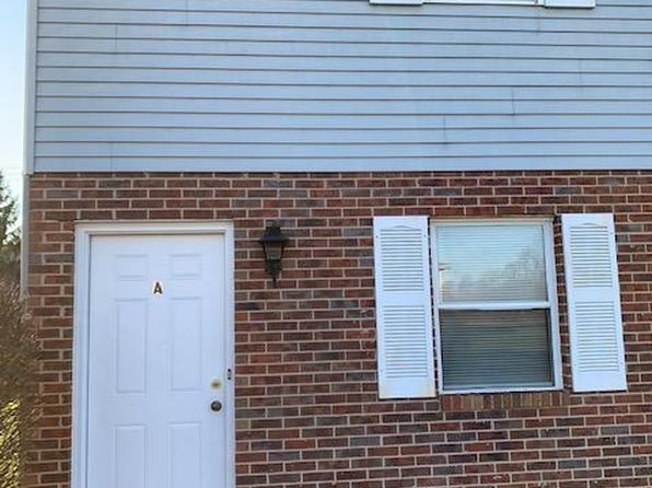 755 Larch St APT A