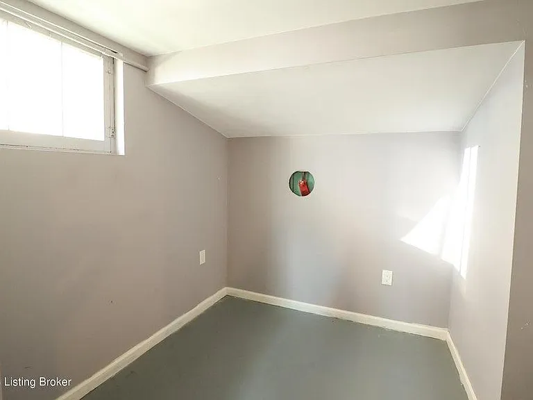 2154 Emerson Ave — Photo 4