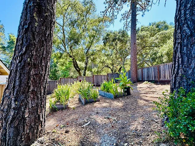 512 Lockewood Ln — Photo 28