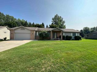617 Kemp Ct, Gladwin, MI 48624