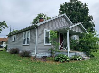 1201 E Oak St, Greenville, IL 62246