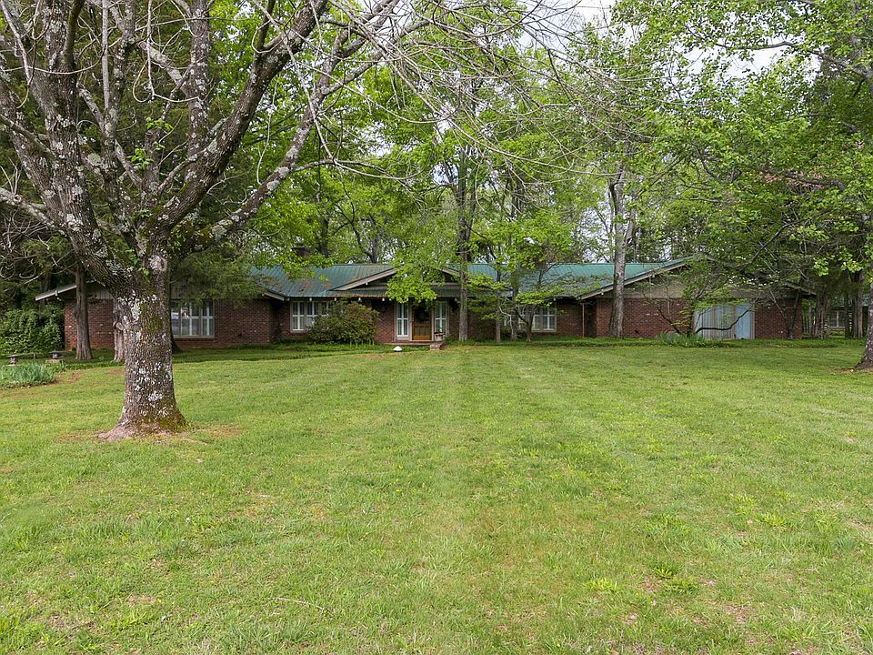 1st image of 2553 Pitts Ln